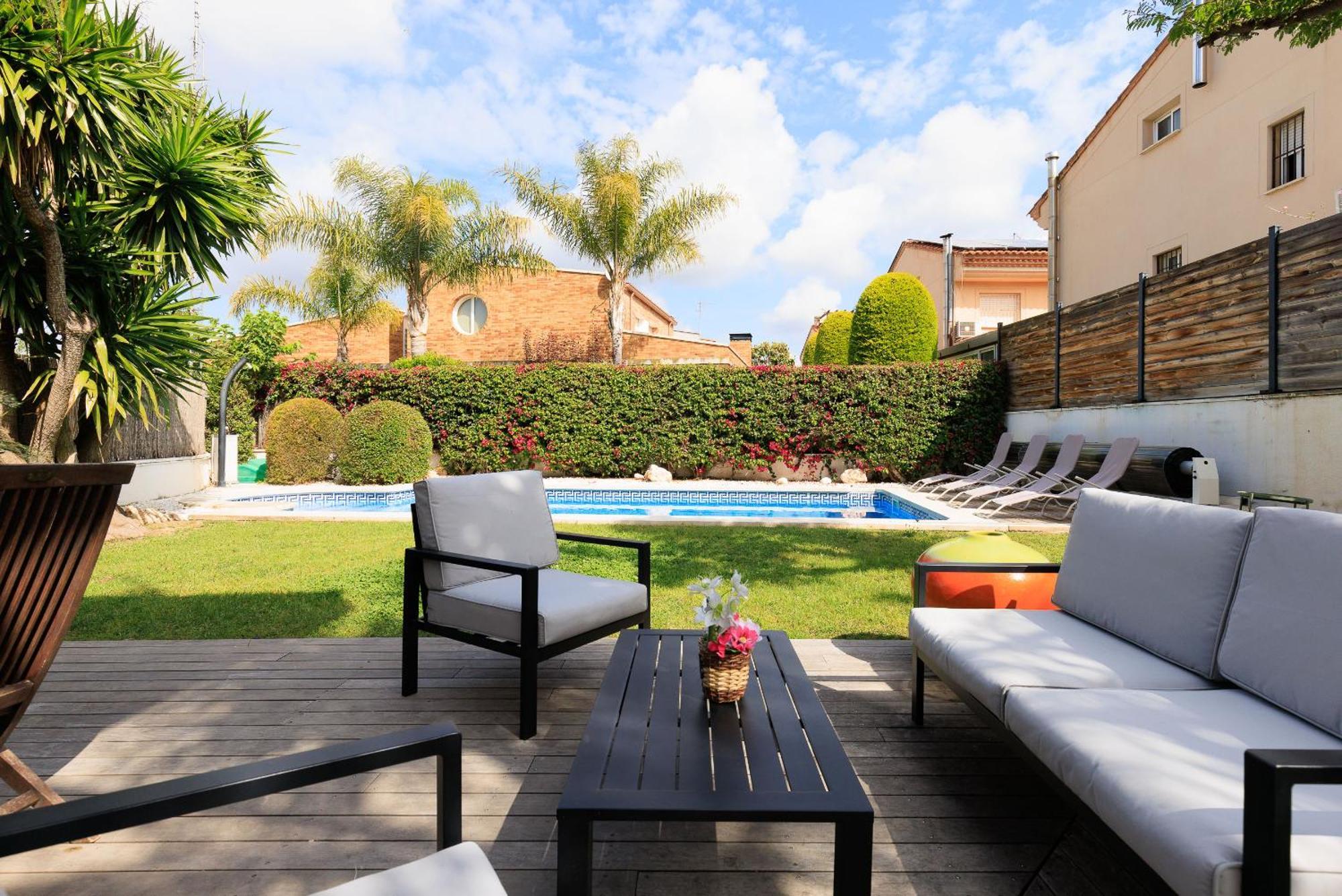Martorell Planet Costa Dorada Cambrils Exterior photo