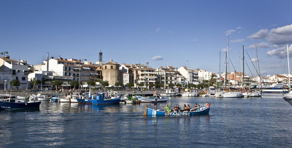 Martorell Planet Costa Dorada Cambrils Exterior photo